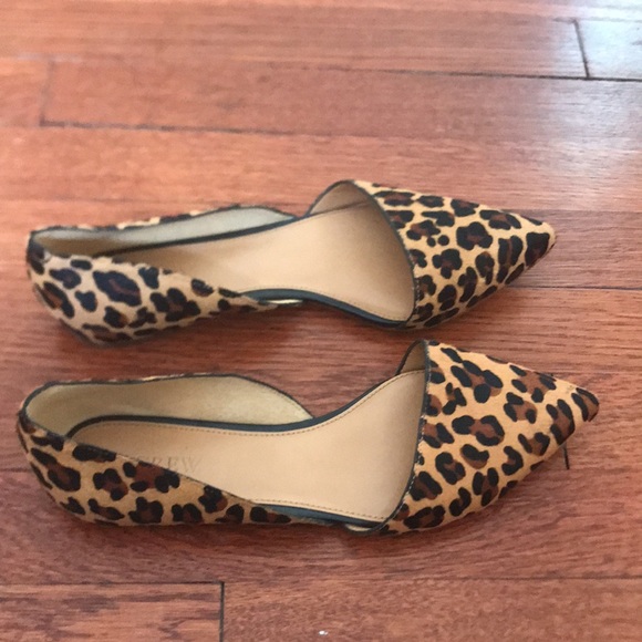 Leopard print pointy flats, size 9. - Picture 3 of 4